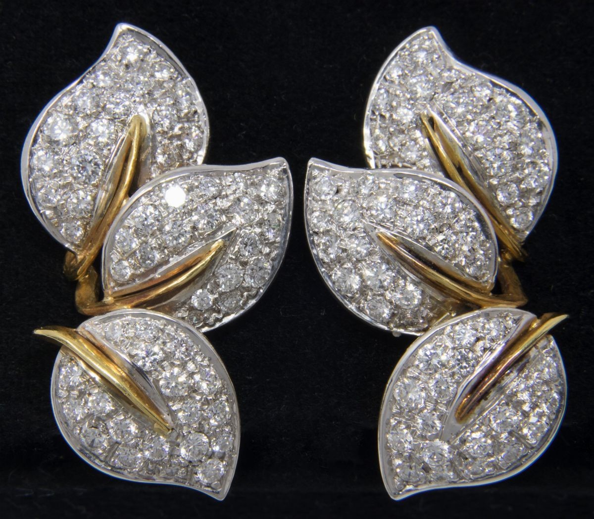 Orecchini a Clips in Oro Giallo e Diamanti
