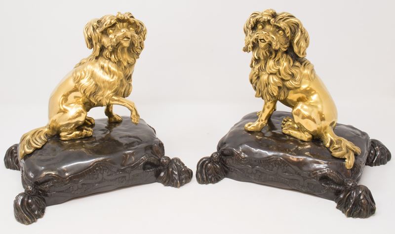 Coppia di Sculture in Bronzo Dorato e Patinato