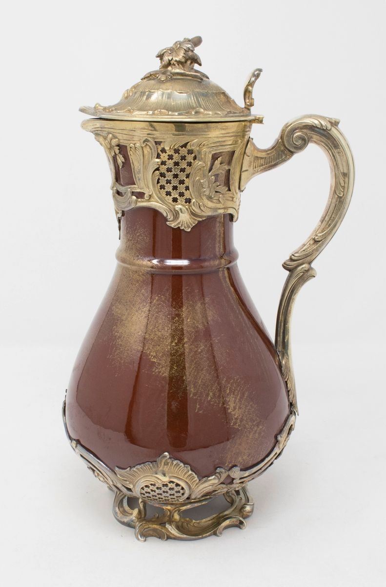 Raffinata Brocca in Ceramica e Argento