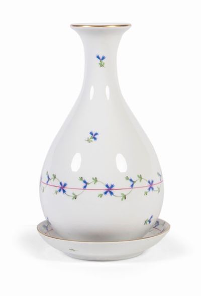 Vaso e Piattino in Porcellana Policroma Herend Blue Garland
