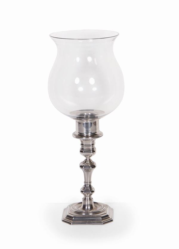 Ricci & C. candeliere in argento con coprifiamma in vetro fumè  - Auction The Art of the Table - Casa d'aste Farsettiarte