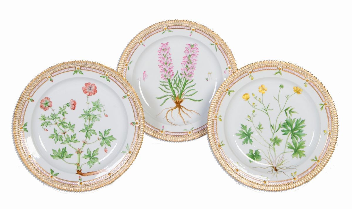 Prestigioso Servizio da Tavola in Porcellana Royal Copenhagen «flora Danica», Prima Metà del XX S...