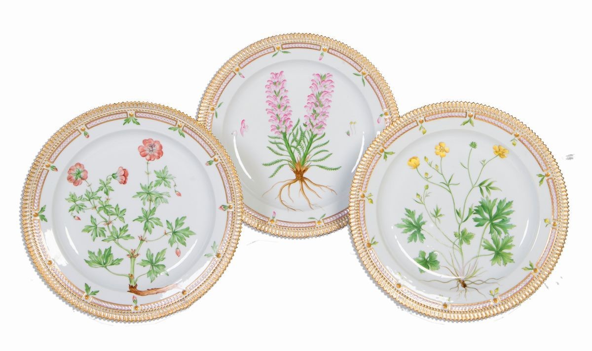 Prestigioso Servizio da Tavola in Porcellana Royal Copenhagen «flora Danica», Prima Metà del XX S...