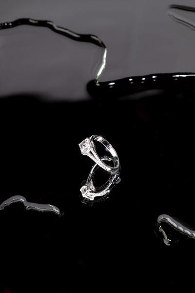 Anello in Oro Bianco e Diamanti