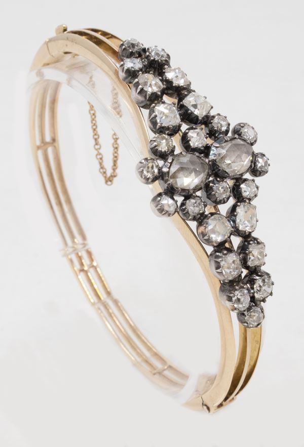 Bracciale rigido in oro rosa, argento e diamanti  (prima metà del XX secolo.)  - Auction Jewels and Watches - Casa d'aste Farsettiarte