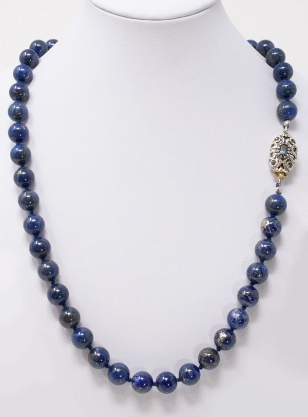 Collana di lapislazzuli