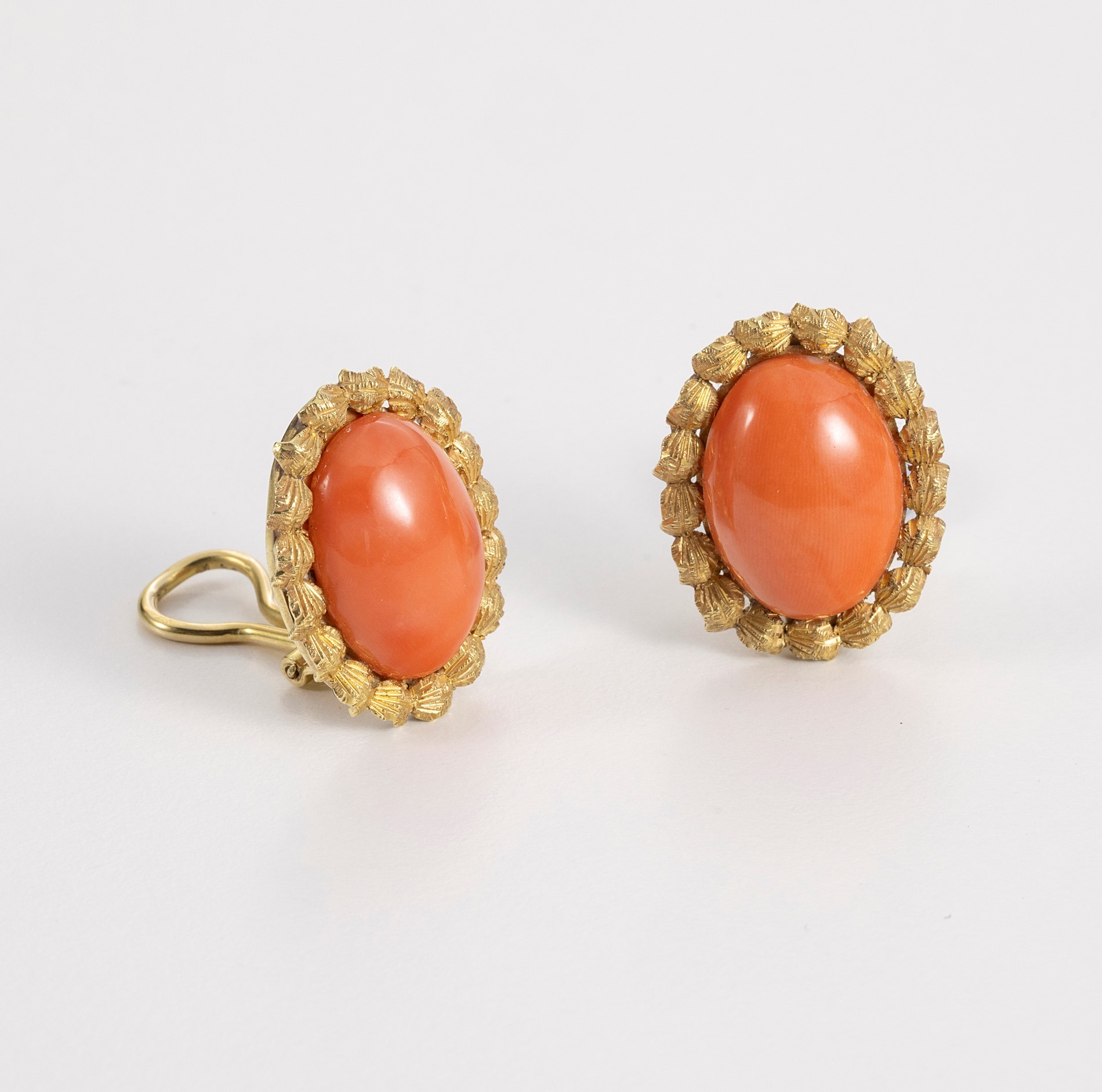 Parure in corallo e oro giallo