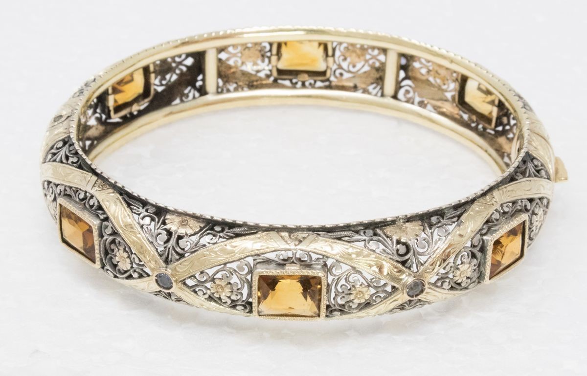 Bracciale Rigido a Fascia Bombata in Oro, Argento e Quarzi Citrini