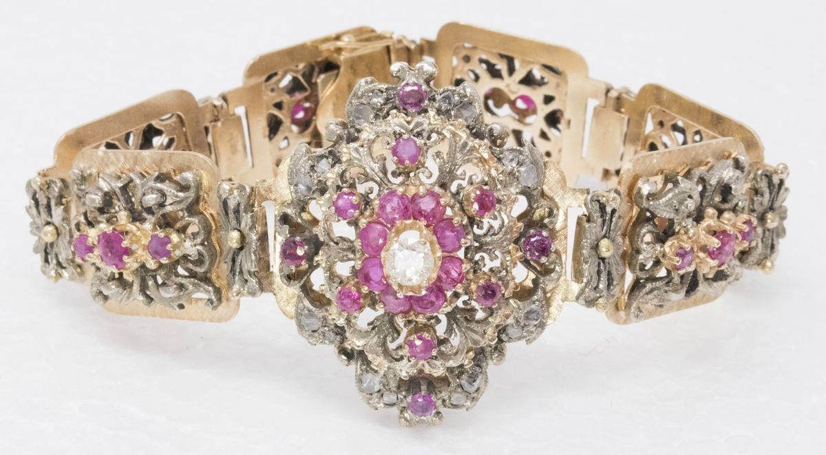 Bracciale in Oro Giallo e Argento con Rubini, Rose di Diamante e Brillante