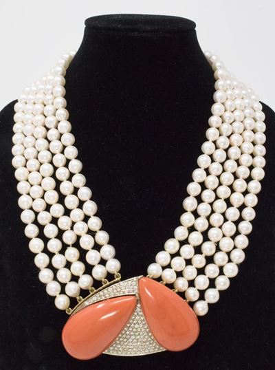 Collana di Perle in Oro Giallo, Corallo e Brillanti
